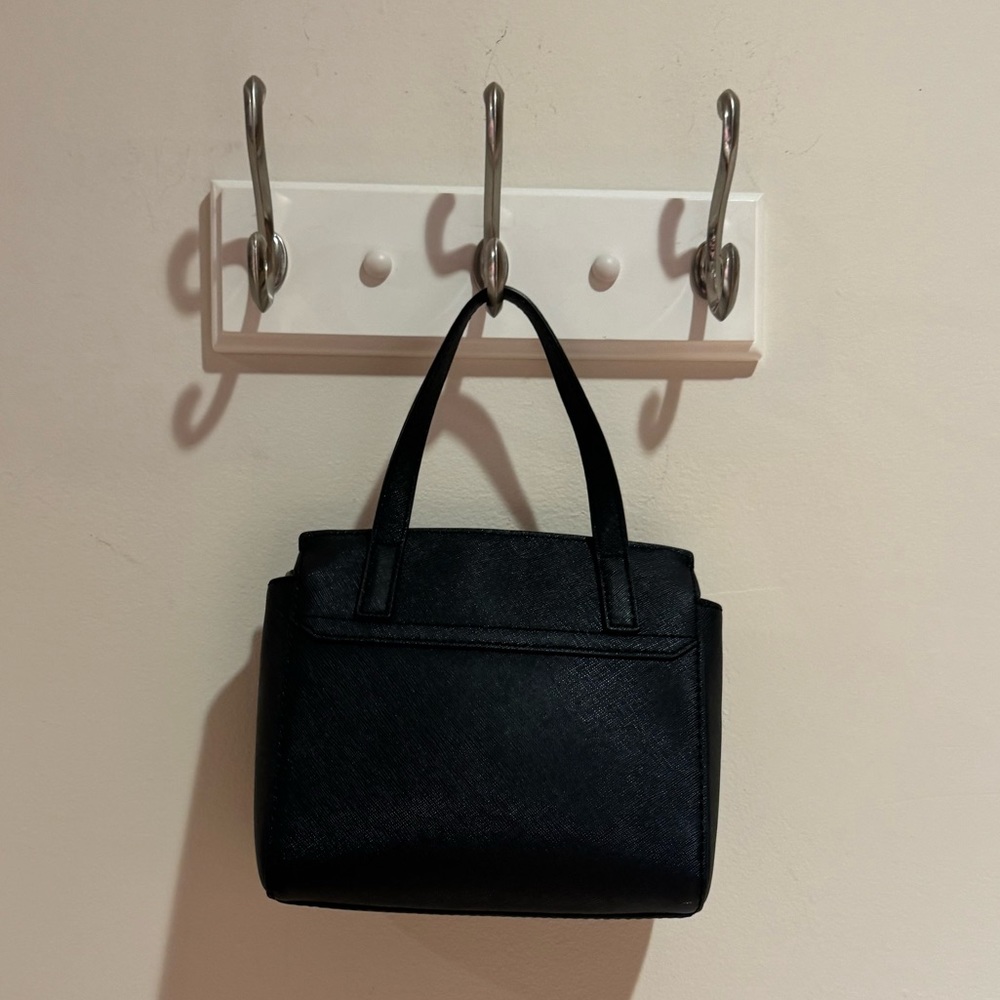 Kate Spade mini crossbody - Picture 3 of 3